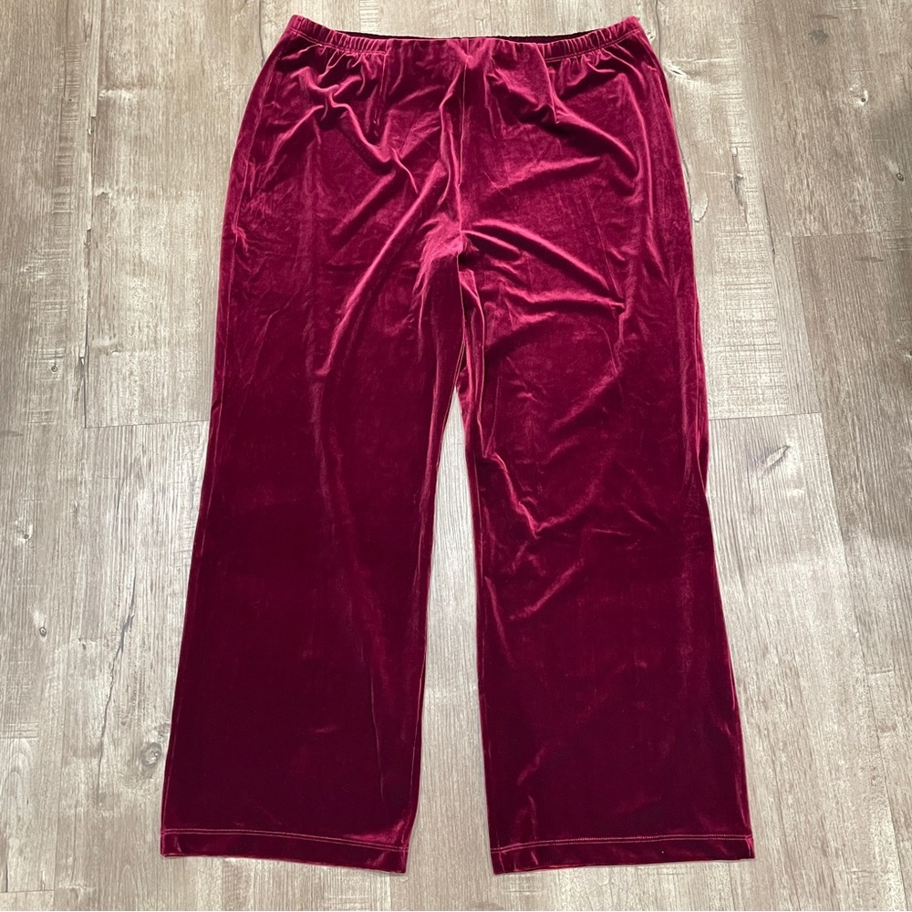 NWOT Chico's Burgundy Velvet Wide Leg Pant Size 4R US XXLR Elastic Waist Stretch